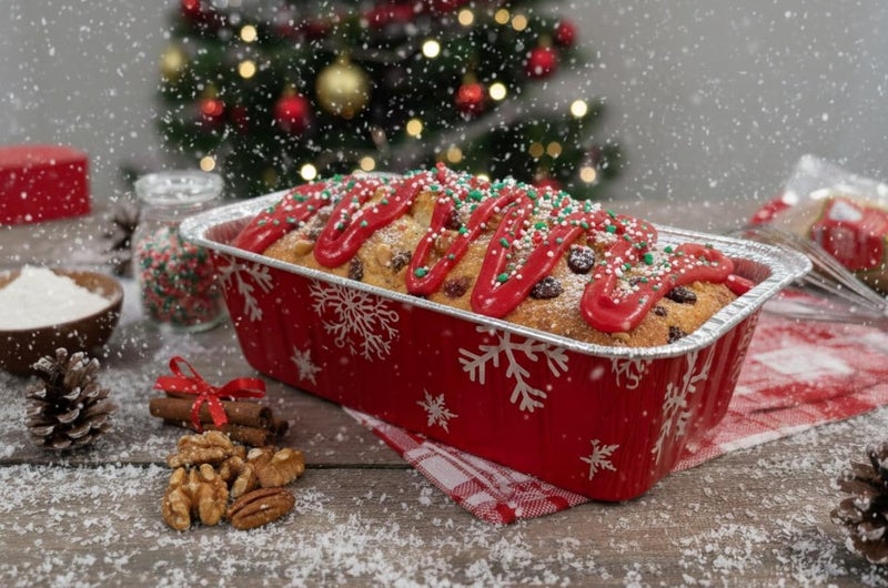 PACTOGO 2 lb. Disposable Red & Silver Holiday Christmas Snowflake Aluminum Foil Standard Size Loaf/Bread Baking Pans with Clear High Dome Lids (Pack of 6) - Image 4